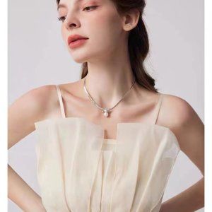 Bow pearl necklace girl